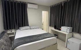 Loft 305B com Ar Condicionado no Bairro Muquiçaba, bem localizado para negócios e fácil acesso para todas as praias e montanhas da cidade - COM vaga de garagem